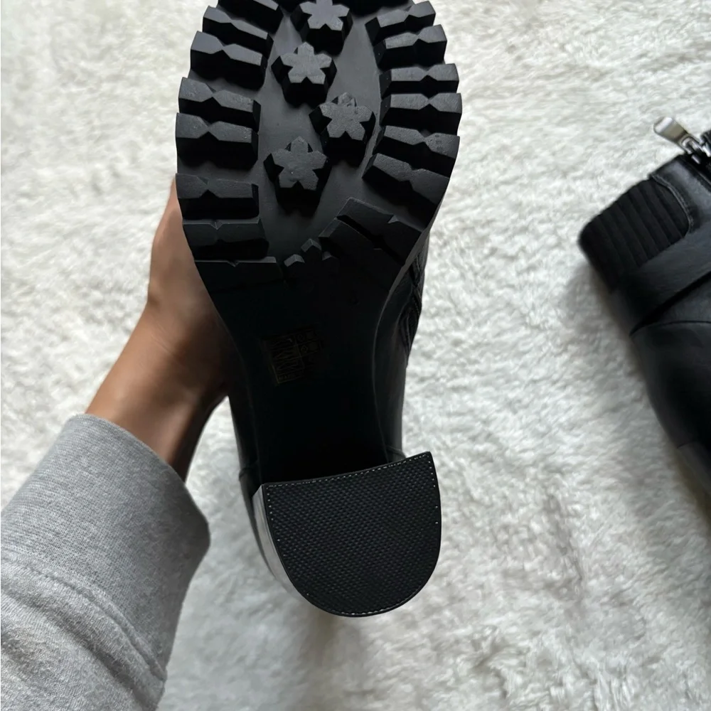 Dream Pairs Chunky Round-Toe High Heel Ankle Boots - Picture 3 of 7